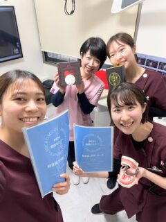 本日は、千葉県にて
MDH開発のMDチップを使用した
超音波SRP出張セミナーを行いました🦷✨

「自分の苦手なことに気づけました」
「少し変えただけで、すごくやりやすくなりました」
「実際の口腔内で行ったことでS R Pのイメージがつきやすかったです」

そんな声をいただきました。

終了後のアンケートでも
上手くいくことよりも「なぜ上手くいかないのか？」に気づけました。
自分にもまだ伸び代があると感じれて、わたしにも出来る！と思いながらセミナーを受けることが出来ました。
などの感想を頂きました✨

その時間を一緒に作れたことが、何より嬉しいです。
ご参加くださった皆さま、ありがとうございました🌱

#MDHマイクロセミナー
#マイクロスコープ超音波SRPセミナー
#歯科衛生士マイクロスコープセミナー 
#MDチップ
#マイクロスコープ出張セミナー