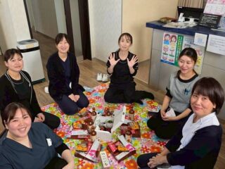 🦷 MDH超音波デブライドメント
メインテナンスセミナー（in新潟🌾）を開催しました！ ✨

今回も全国からご参加いただき、誠にありがとうございました😊
MDHセミナーは、“その場で確実に身につくこと”にこだわり、少人数制で実技中心の濃密な5時間です。

K-1チップを使ったデブライドメントの実際
姿勢・ポジション・アプローチ角度・患者さんの頭位など、
明日から臨床でそのまま使えるポイントを、全顎通してしっかりお伝えしました！

💬 受講された方の声
「ずっと疑問だった操作が、やっと腑に落ちました」
「舌側、こんなに楽に入れる方法があるなんて…！」

今回も嬉しい感想をたくさんいただき、講師一同励みになっています✨

🌱 ステップアップを後押しします
リピート参加や、上位コース（SRPセミナー）への希望の方も多く、
“もっと学びたい”という向上心をしっかりサポートできるカリキュラムをご用意しています。

📝 興味のある方へ
「メインテナンスで悩みがある」
「超音波のアプローチを見直したい」
「K-1チップの使い方を知りたい」
そんな方は、ぜひMDHのホームページまたはDMよりお問い合わせください！

ホームページのリンクは こちらから✨
↓
https://mdh-studygroup.com/

今回の学びが、皆さまの明日の臨床に確実につながりますように✨
ご参加、本当にありがとうございました☘️

#MDH,
 #マイクロスコープ,
#マイクロスコープ歯科治療,
#顕微鏡歯科,
#歯科衛生士, 
#オンラインセミナー, 
#歯科衛生士オンラインセミナー, 
#歯科衛生士オンライン交流会,
#歯科衛生士オンライン勉強会, 
#歯科衛生士オンラインsalon, 
#歯科衛生士オンラインサロン